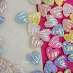 High-Quality UV Beads Light-changing wavy heart beads