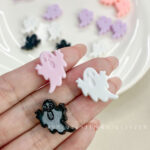 Solid Color Acrylic Beads Cute little ghost for Halloween beads