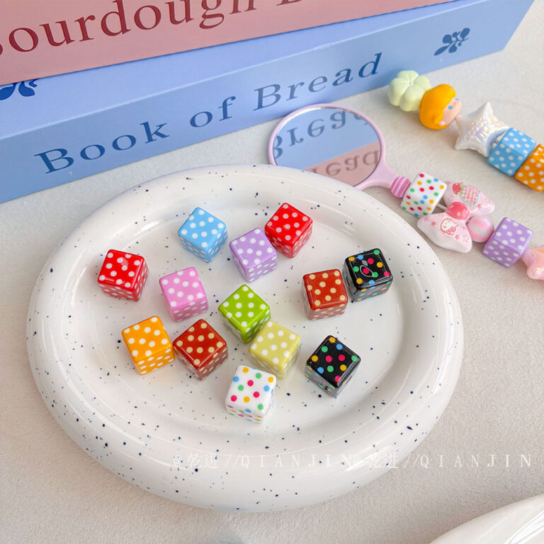 Printed bead Polka Dot Square Beads