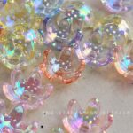 Flower & Leaf Shaped Charms High-quality fine sparkling claw flower