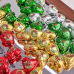 Printed bead Christmas-themed heart beads