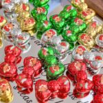 Printed bead Christmas-themed bow beads