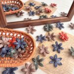 Flower & Leaf Shaped Charms Dark-colored autumn and winter daisy