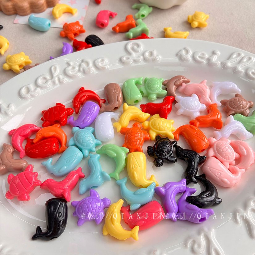 Plastic beads Mixed styles of marine animals