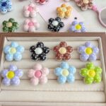 Printed bead Polka dot large flowers