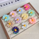 High-Quality UV Beads Solid color UV daisy beads - 678