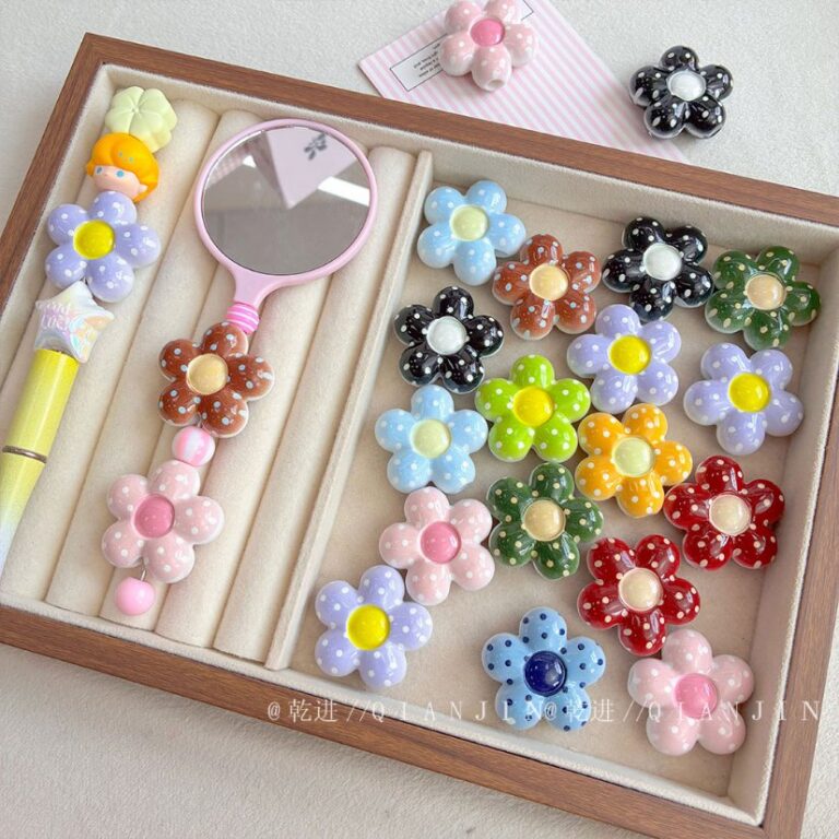Printed bead Polka dot large flowers