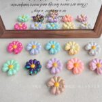 High-Quality UV Beads Solid color UV daisy beads - 678