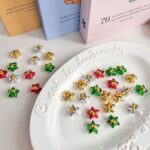 Printed bead Christmas-themed star beads