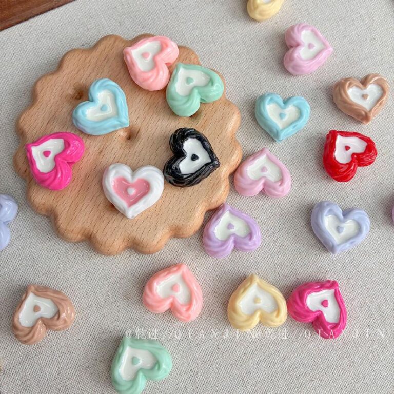 Solid Color Acrylic Beads Love-themed cookies
